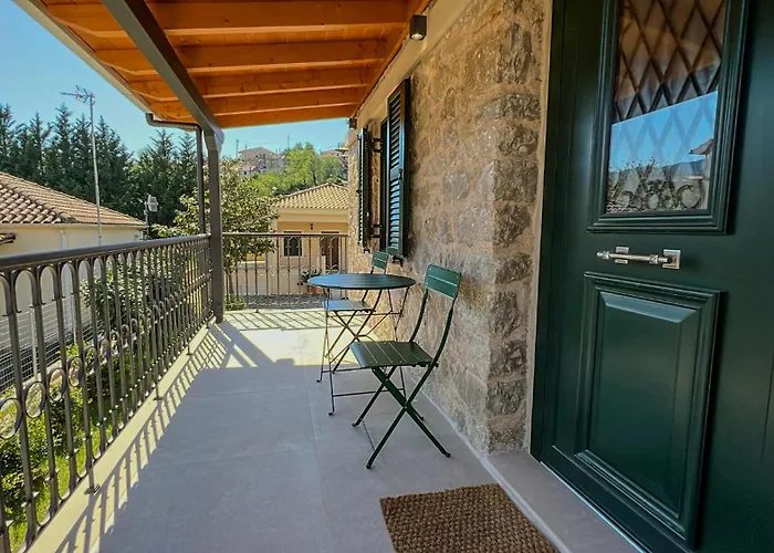 Nafsika Stone Apartment