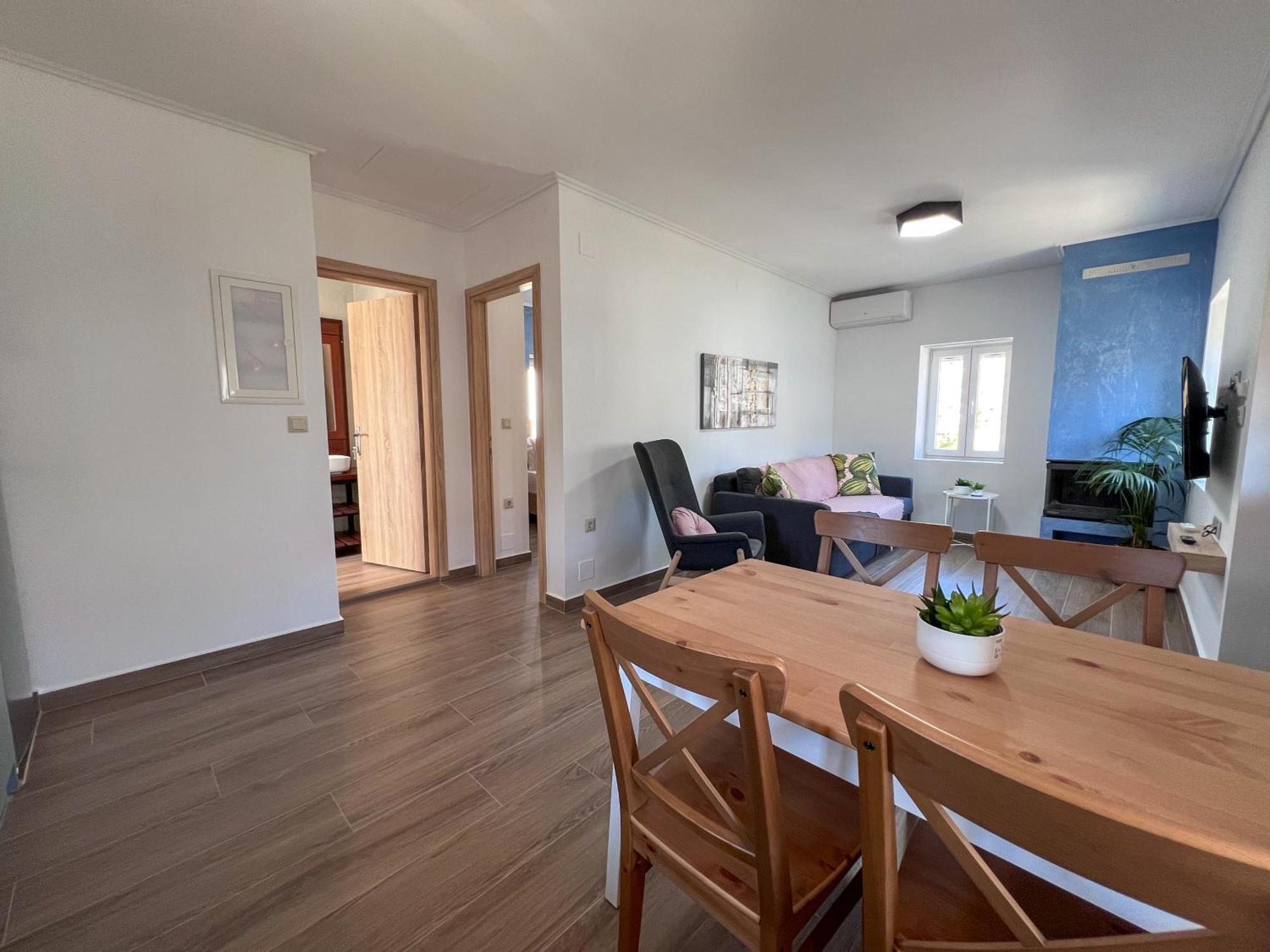 Nafsika Stone Apartment